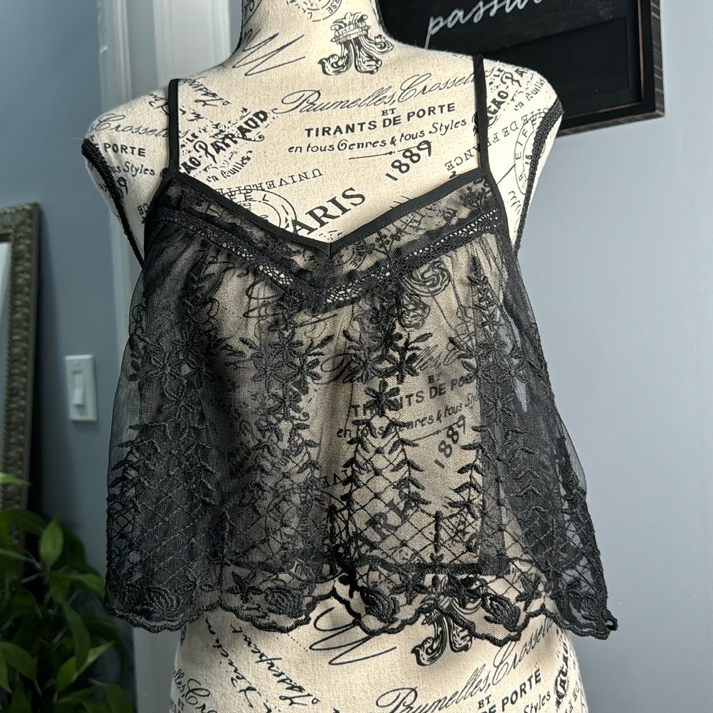 American Eagle Sexy Lace Sheer Floral Black Crop Tank Top M
